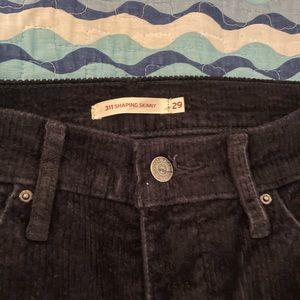 Black Levi’s jeans